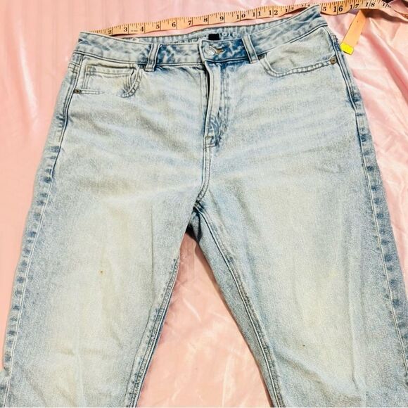 American Eagle Light Blue Women’s Strigid Mom Jeans , Size 8, Waist 30, Regular - Picture 7 of 8